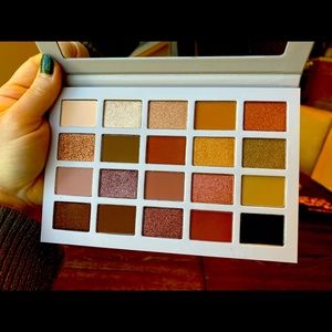 Morphe x Madison Beer palette; new